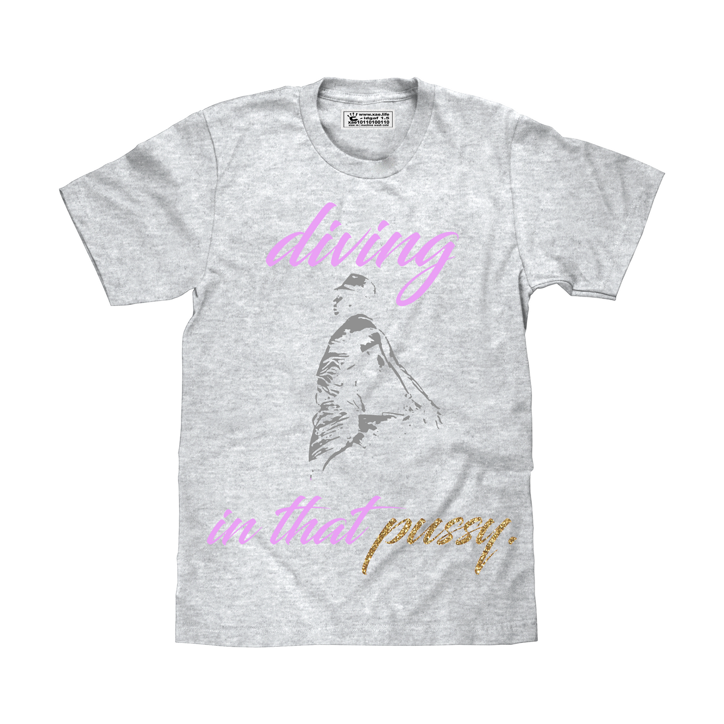 DIVING IN THAT TEE