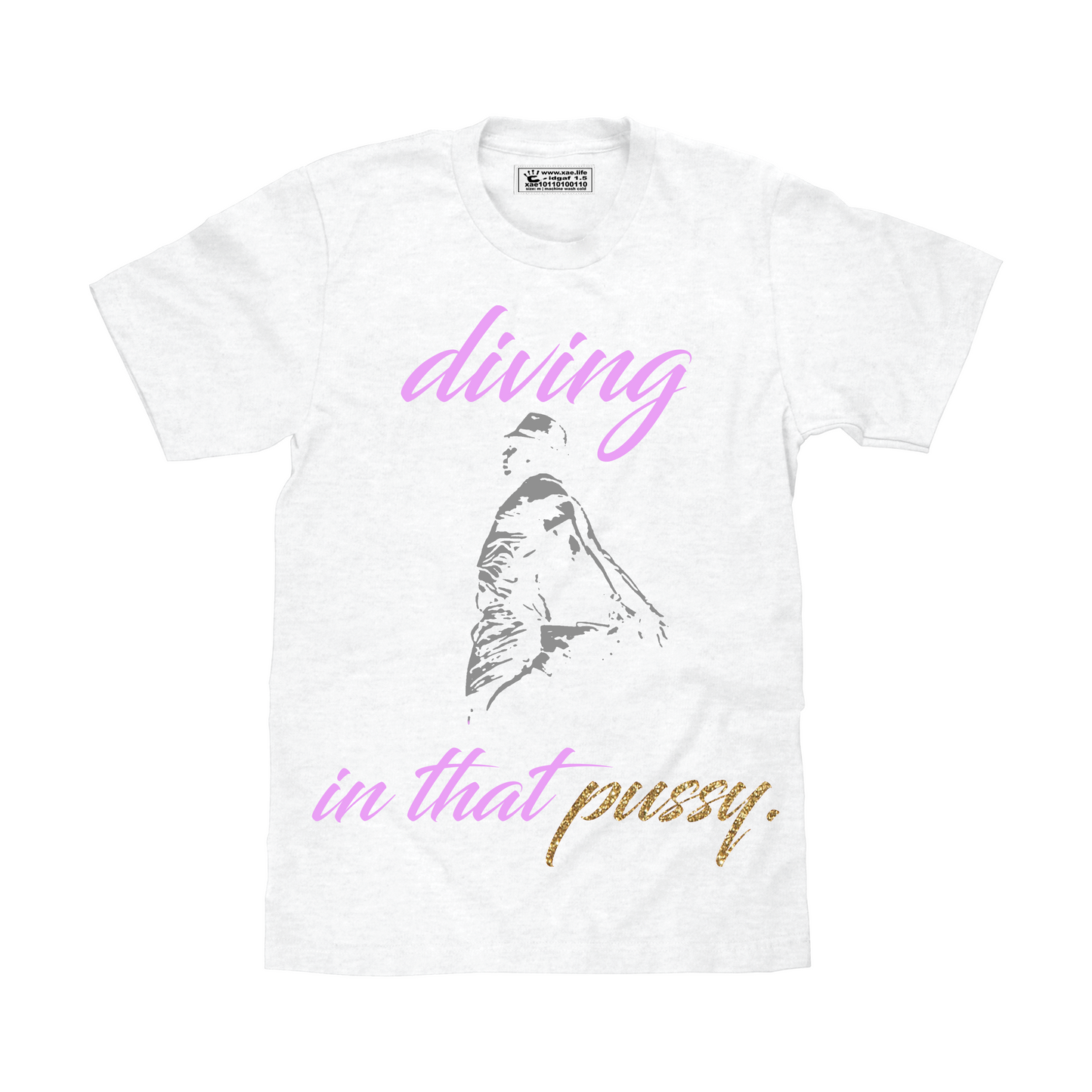 DIVING IN THAT TEE